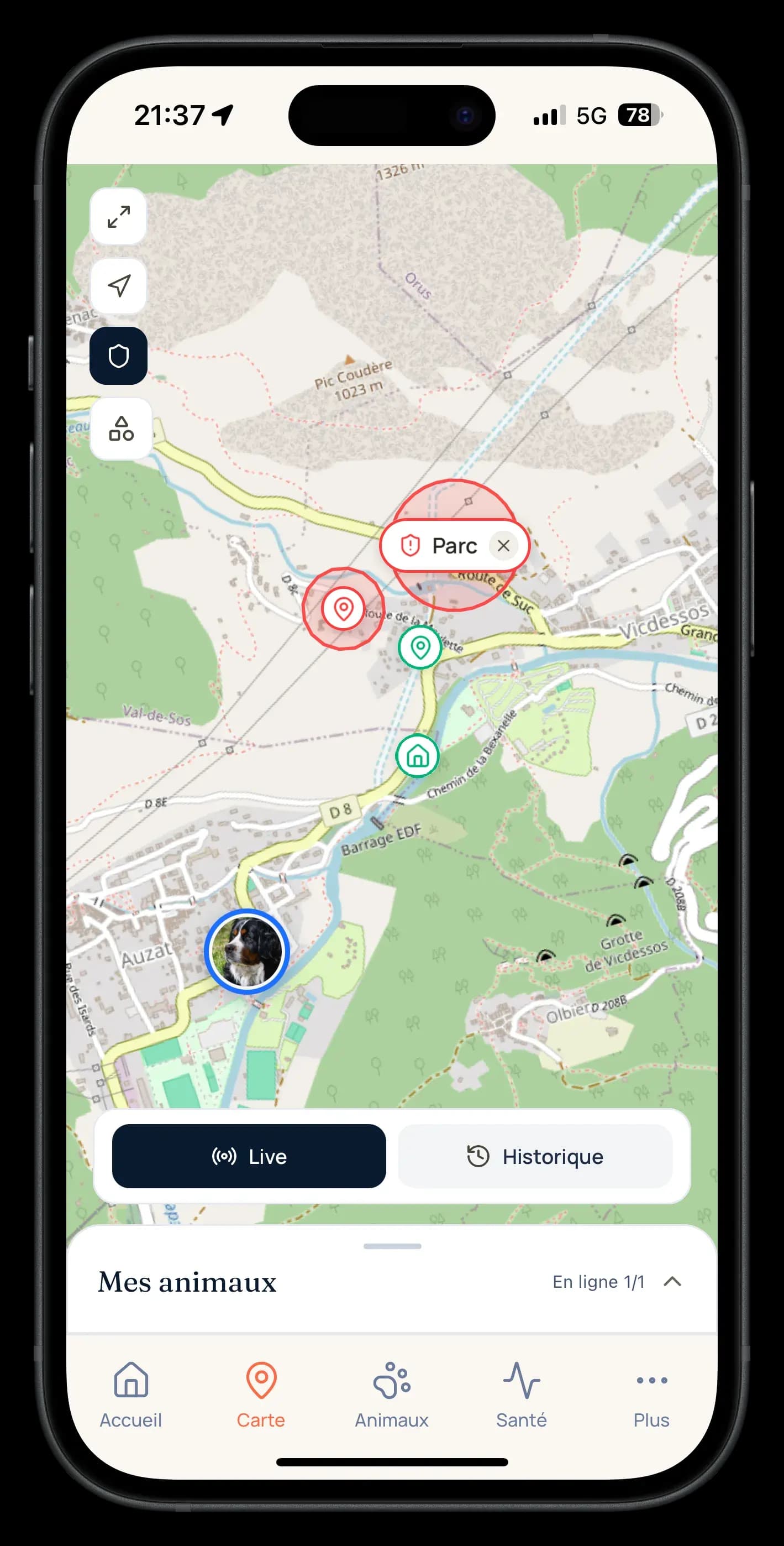 Clôture virtuelle dessinée autour d'un jardin dans l'app Snifzi